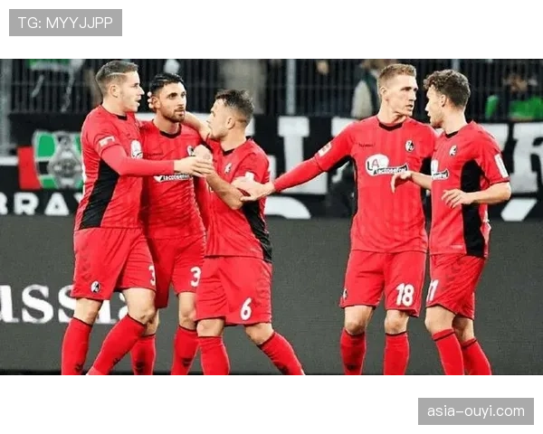 欧冠席位争夺战前瞻：法兰克福与弗赖堡的直接对话。